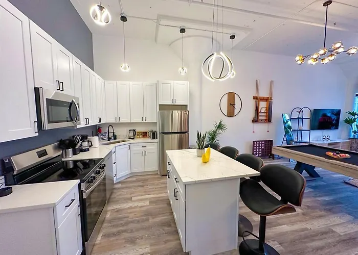 Luxury 6br Group In Mccormick - Sleeps 12 Apartment