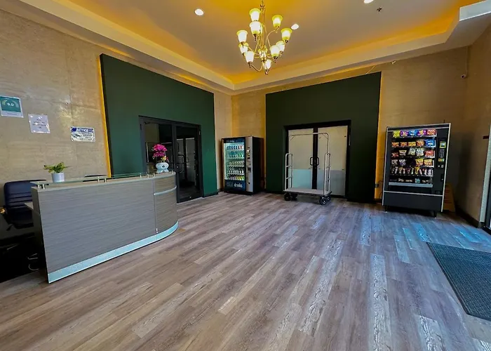 Apartment Luxury 6br Group In Mccormick - Sleeps 12 Chicago