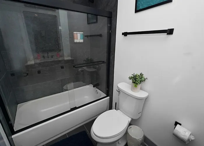 Luxury 6br Group In Mccormick - Sleeps 12 Chicago