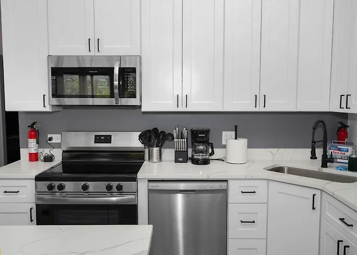 Apartment Luxury 6br Group In Mccormick - Sleeps 12